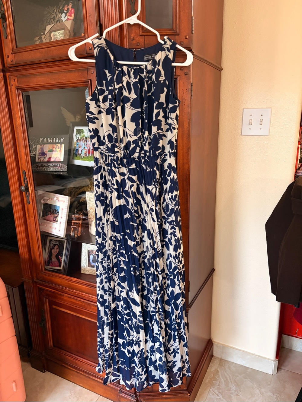 Jessica Howard Navy and White Floral Maxi Dress